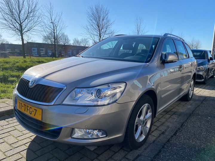 SKODA OCTAVIA 2012 tmbgt61z1c2116497