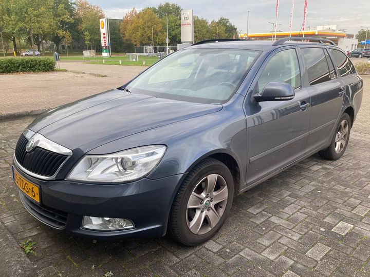 SKODA OCTAVIA 2011 tmbht61z7c2060487