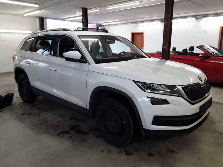 SKODA KODIAQ 2019 tmbjb7ns1l8013427