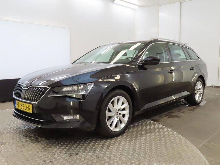 SKODA SUPERB 2017 tmbjb9np2h7559545