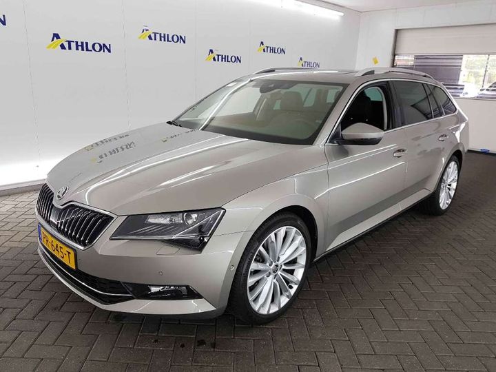 SKODA SUPERB 2017 tmbjb9np9j7514057