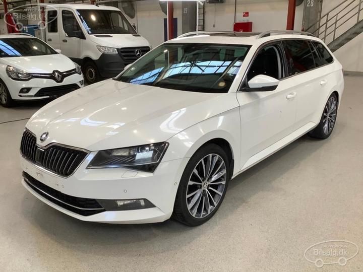 SKODA SUPERB 2018 tmbjb9np9j7595044