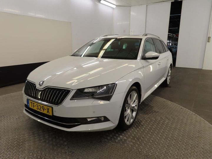 SKODA SUPERB 2018 tmbjb9npxj7608254