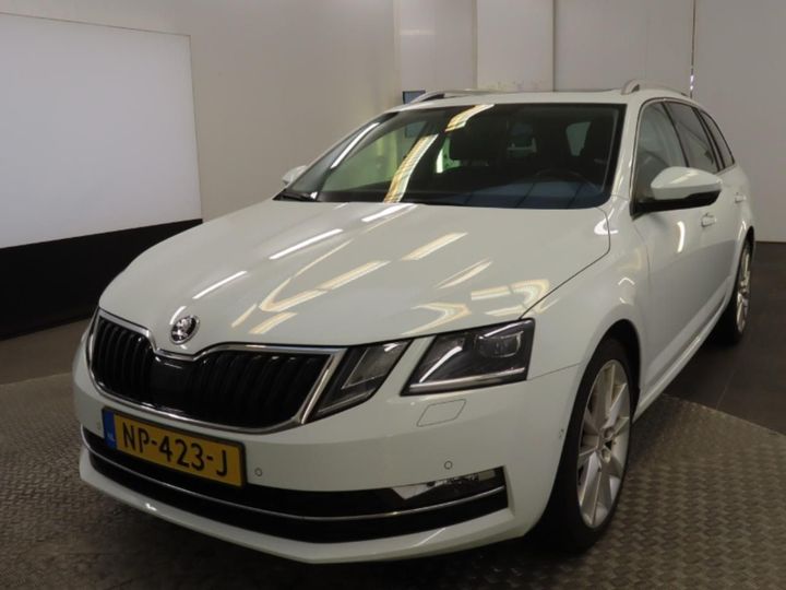 SKODA OCTAVIA 2017 tmbjc9ne3j0027358