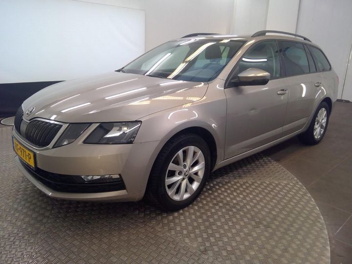 SKODA OCTAVIA 2017 tmbjc9ne6j0196029