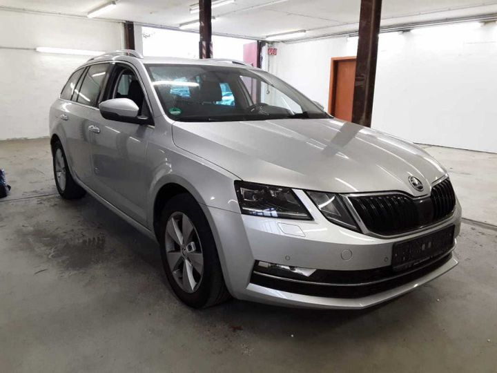 SKODA OCTAVIA 2018 tmbjd7ne2j0250072