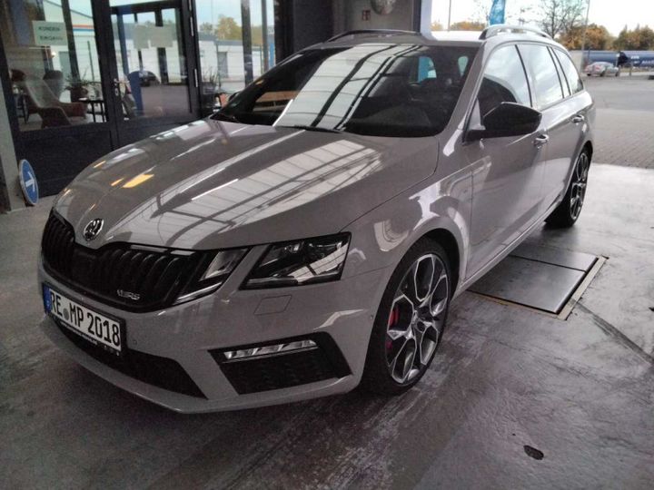 SKODA OCTAVIA 2018 tmbje9ne0j0215457