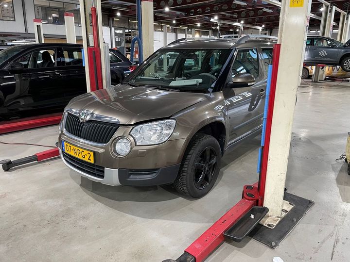 SKODA YETI 2010 tmbjf75l1b6023205