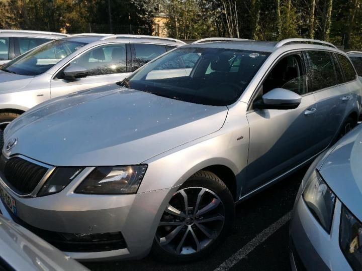 SKODA OCTAVIA 2017 tmbjg7ne1j0063073