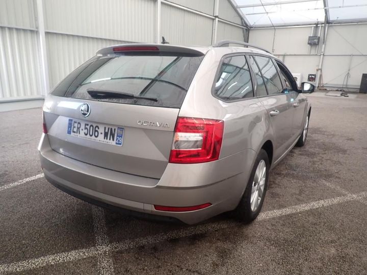 SKODA OCTAVIA 2017 tmbjg7ne2j0195825