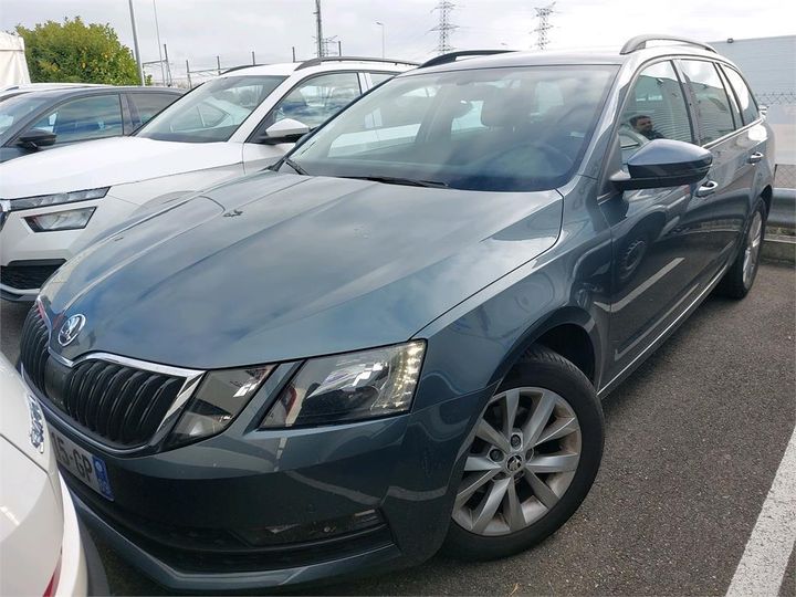 SKODA OCTAVIA 2017 tmbjg7ne3j0066959