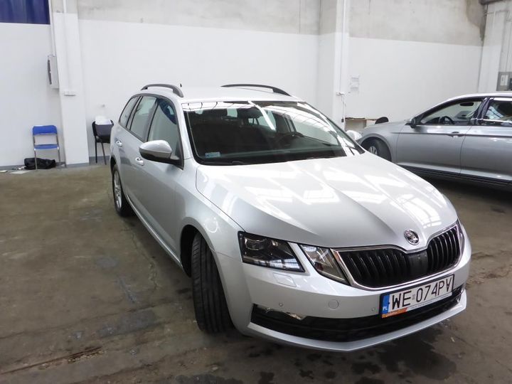 SKODA OCTAVIA 2017 tmbjg7ne4j0096231