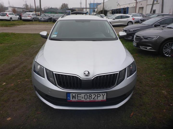 SKODA OCTAVIA 2017 tmbjg7ne7j0103804