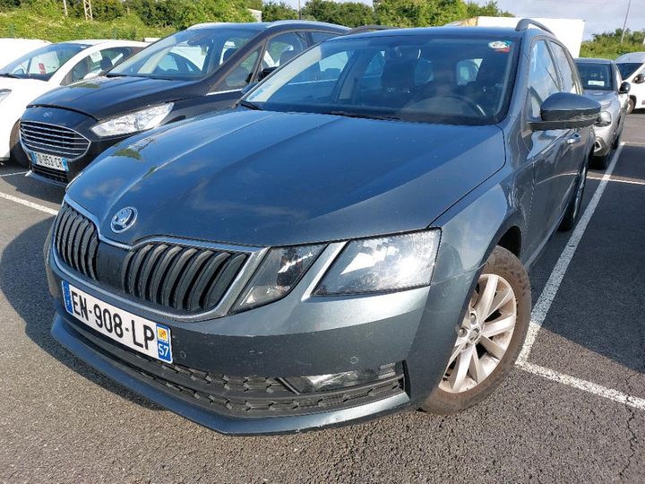 SKODA OCTAVIA 2017 tmbjg7ne8j0010645