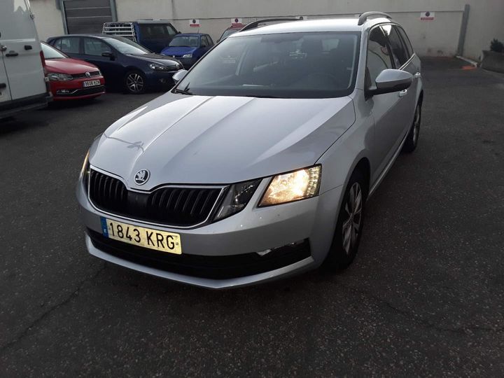 SKODA OCTAVIA 2018 tmbjg7ne8j0366805