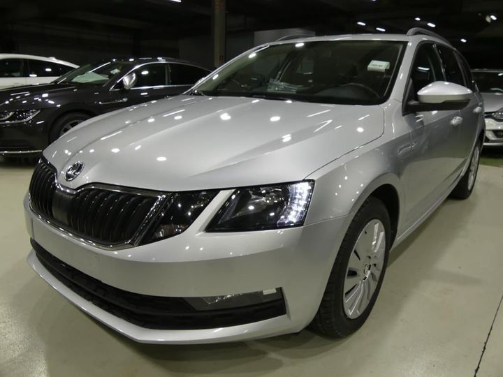 SKODA OCTAVIA 2017 tmbjg7ne9j0041841