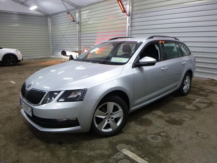 SKODA OCTAVIA 2018 tmbjg7ne9j0224155