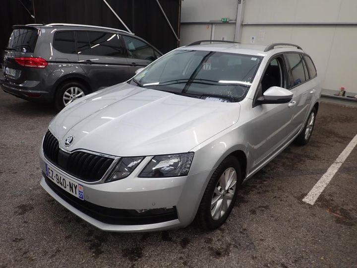 SKODA OCTAVIA 2018 tmbjg7ne9j0368546