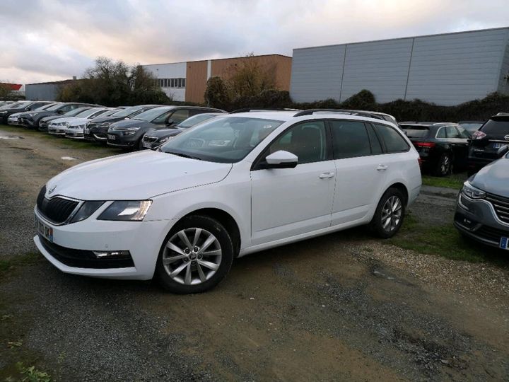 SKODA OCTAVIA 2017 tmbjg7nexj0097898