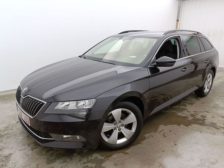 SKODA SUPERB 2018 tmbjg7np0j7610021