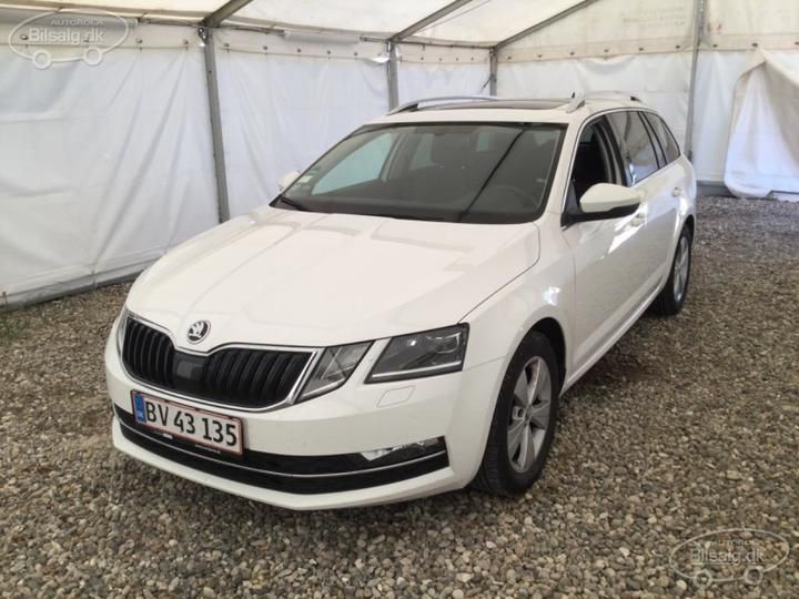 SKODA OCTAVIA 2017 tmbjg9ne0j0202041