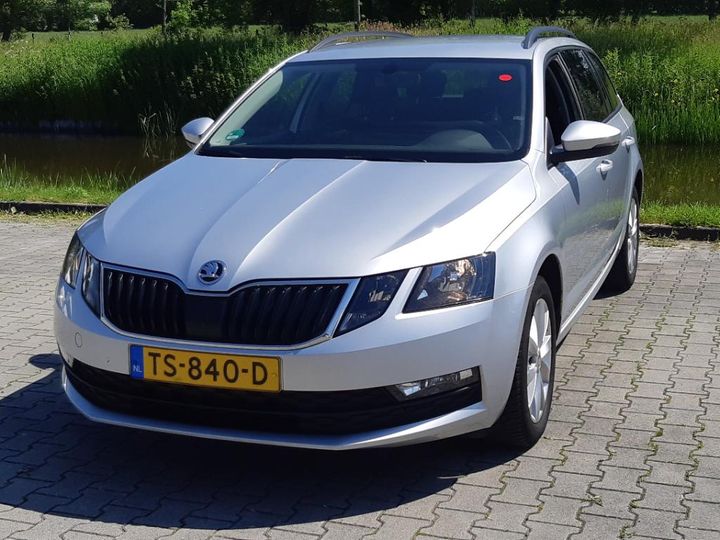 SKODA OCTAVIA 2018 tmbjg9ne0k0043135