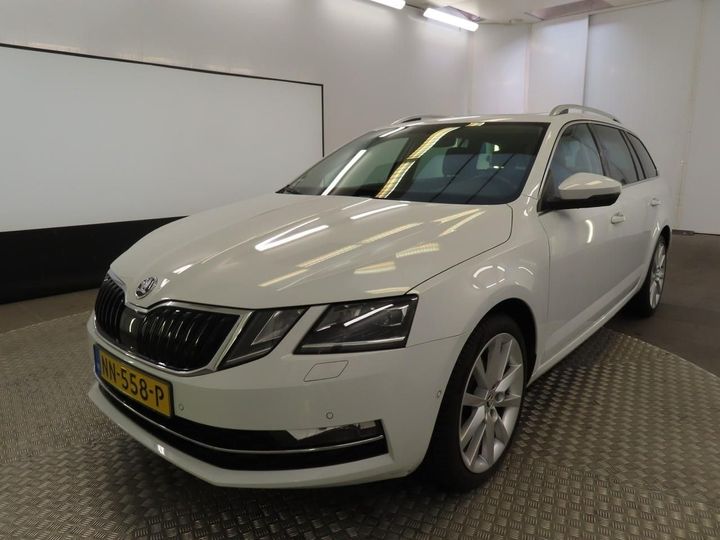 SKODA OCTAVIA 2017 tmbjg9ne1j0020767