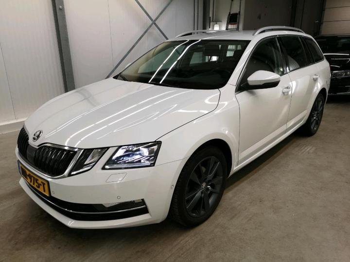 SKODA OCTAVIA 2017 tmbjg9ne1j0040954