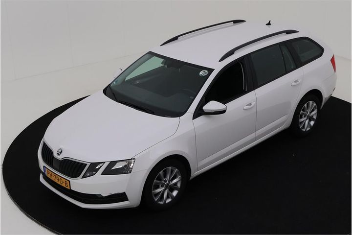 SKODA OCTAVIA 2017 tmbjg9ne1j0090611