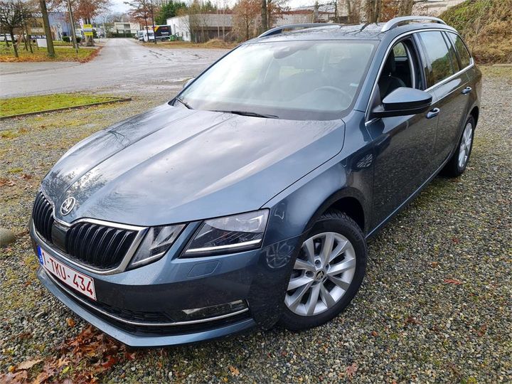 SKODA OCTAVIA 2017 tmbjg9ne1j0213551