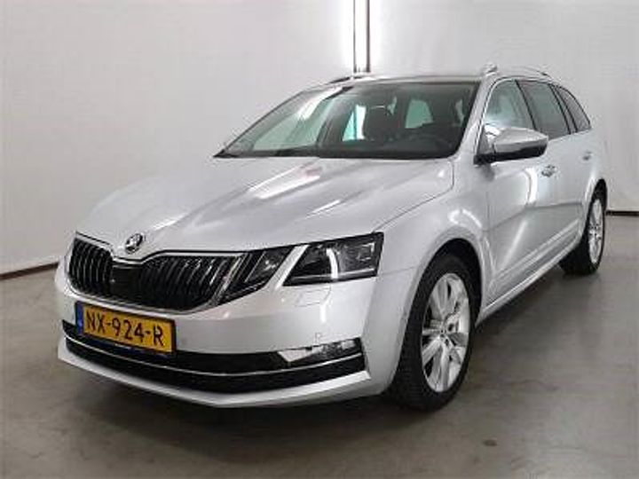 SKODA OCTAVIA 2017 tmbjg9ne2j0064017