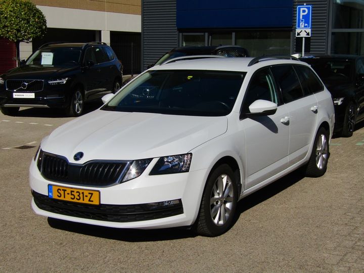 SKODA OCTAVIA 2018 tmbjg9ne2j0341586