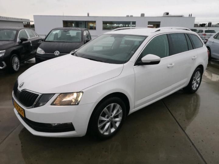 SKODA OCTAVIA 2019 tmbjg9ne2k0062379