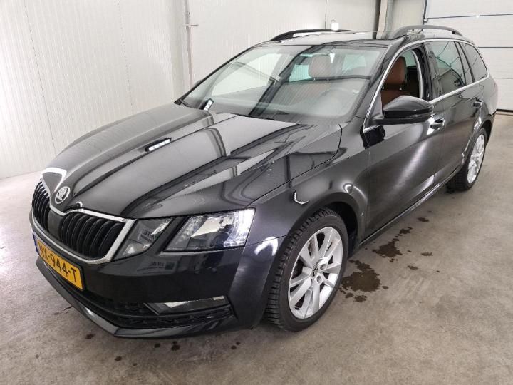 SKODA OCTAVIA 2017 tmbjg9ne3j0011102