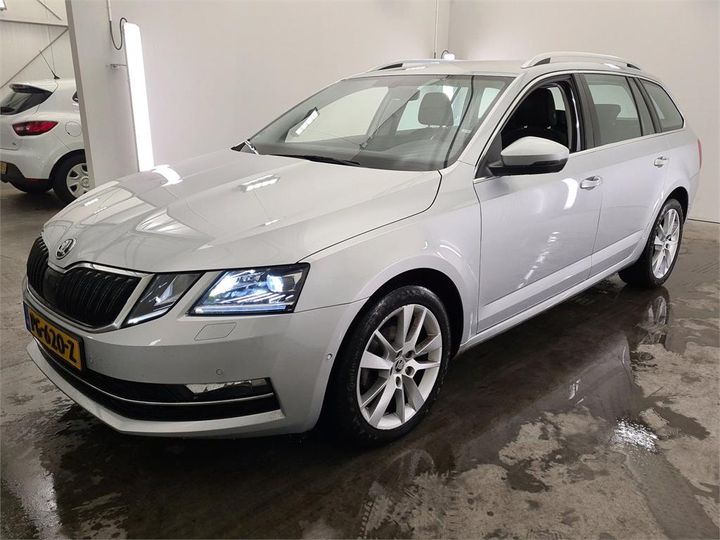 SKODA OCTAVIA 2017 tmbjg9ne3j0082509