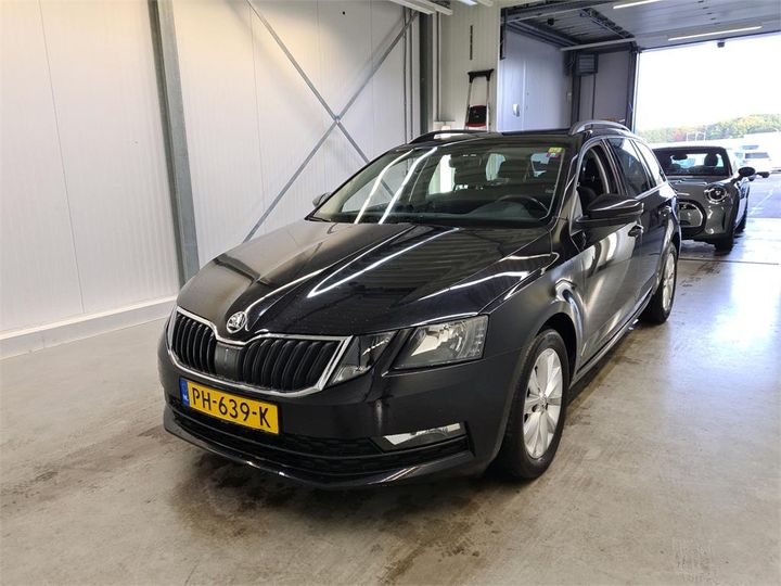 SKODA OCTAVIA 2017 tmbjg9ne3j0100474