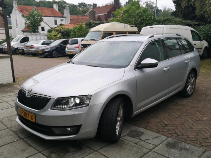 SKODA OCTAVIA 2015 tmbjg9ne4g0099182