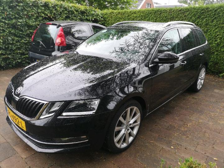 SKODA OCTAVIA 2017 tmbjg9ne4j0065301