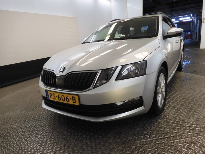 SKODA OCTAVIA 2017 tmbjg9ne4j0138165