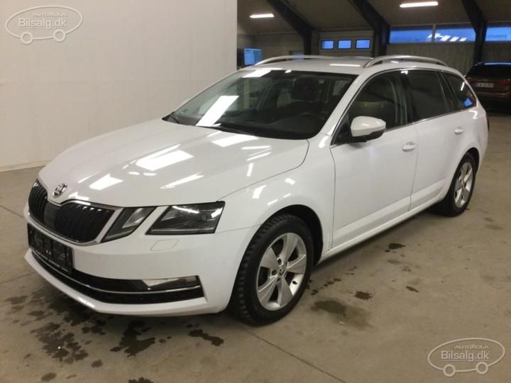 SKODA OCTAVIA 2018 tmbjg9ne4k0033515