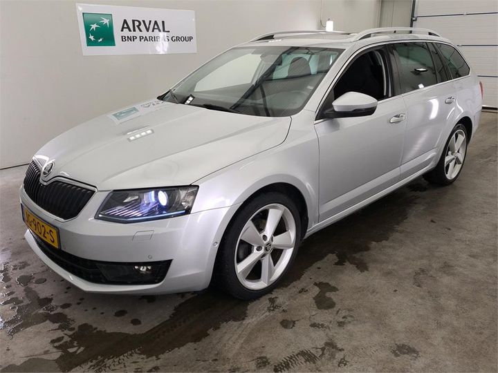 SKODA OCTAVIA 2016 tmbjg9ne5g0181051