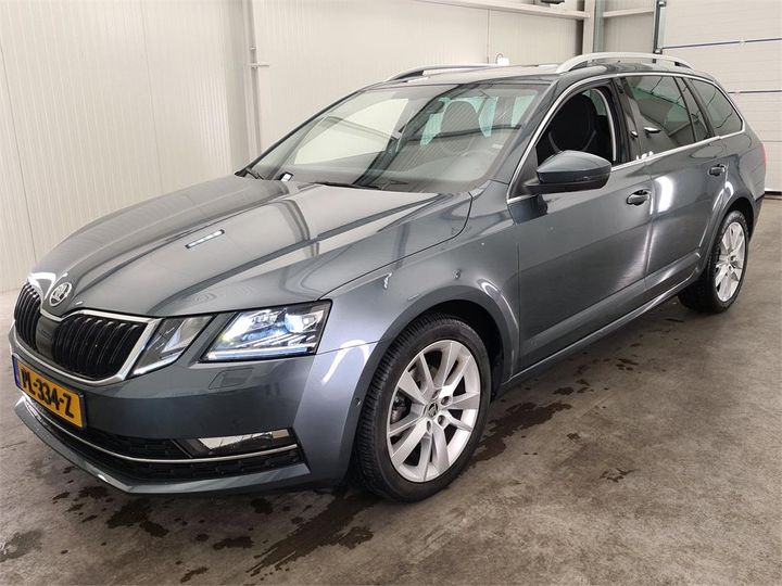 SKODA OCTAVIA 2017 tmbjg9ne5j0080180