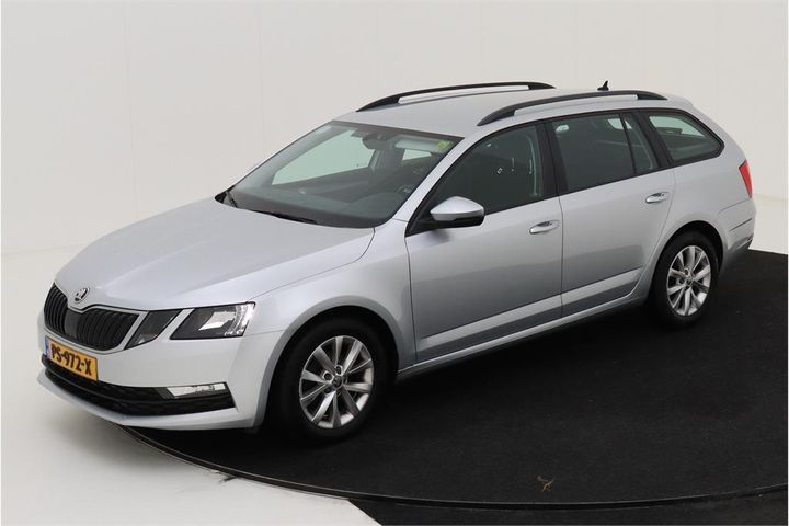 SKODA OCTAVIA 2017 tmbjg9ne5j0130012