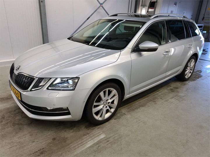 SKODA OCTAVIA 2017 tmbjg9ne5j0158876