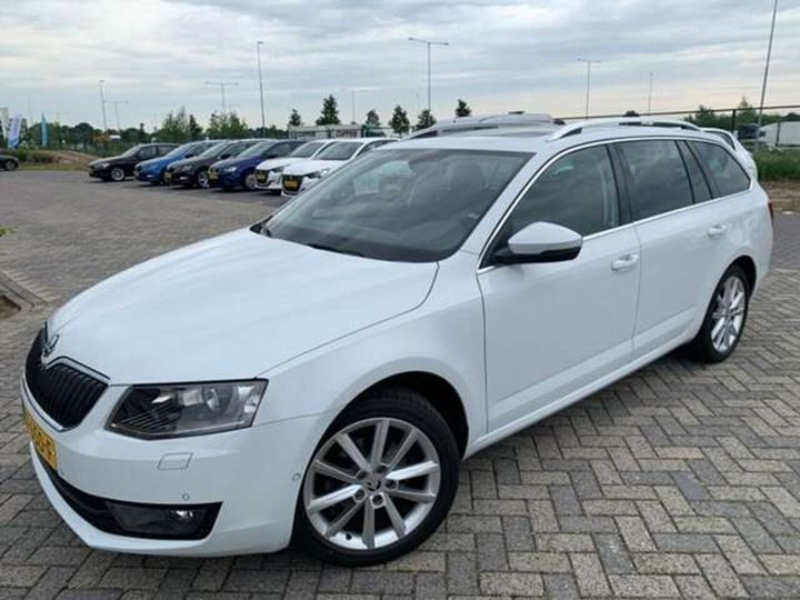 SKODA OCTAVIA 2017 tmbjg9ne6h0098214