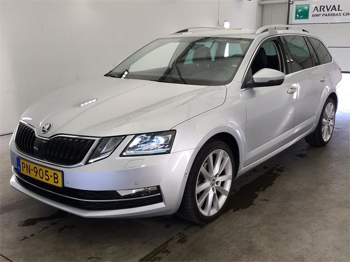 SKODA OCTAVIA 2017 tmbjg9ne6j0112540