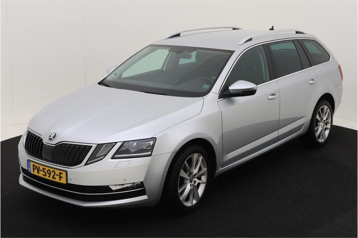 SKODA OCTAVIA 2017 tmbjg9ne6j0143626