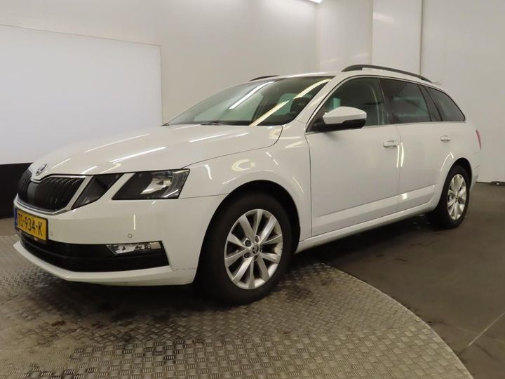 SKODA OCTAVIA 2018 tmbjg9ne6k0033662