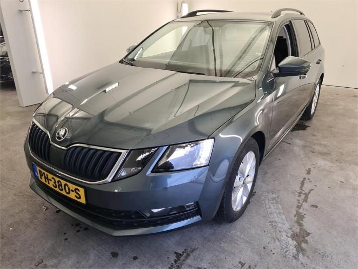 SKODA OCTAVIA 2017 tmbjg9ne7j0112921