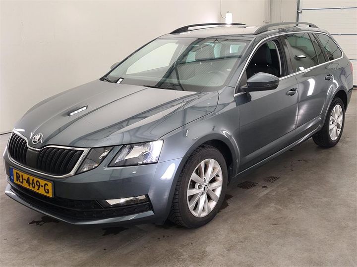 SKODA OCTAVIA 2018 tmbjg9ne7j0210136